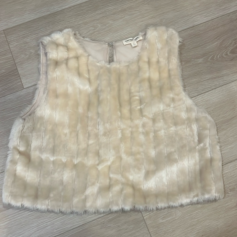 Furry vest size medium